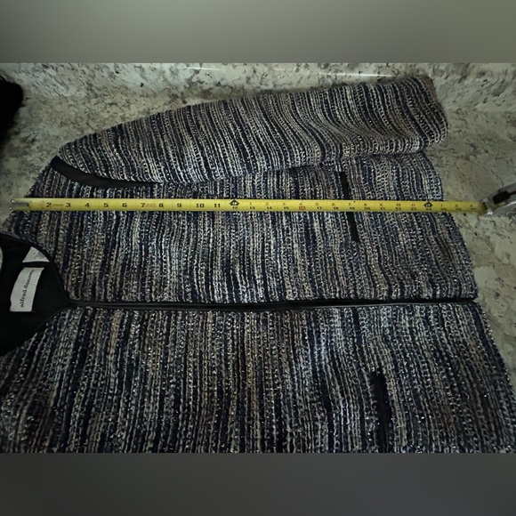 Alfred Dunner Tweed Metallic Blue Jacket Open Front Faux Vegan Leather Size 12 - Picture 11 of 12